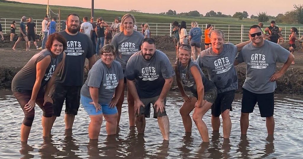 Picture of the GRTS Mud Volleyball team